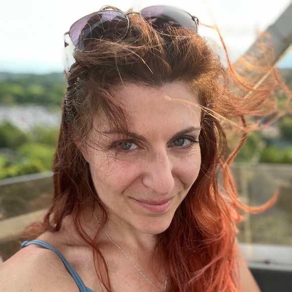 Meet your Posher - Picture 1 of 1